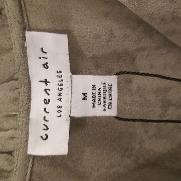 💕CURRENT AIR💕 Button Down Sleeveless Blouse Python Snakeskin Print Medium NWT - Picture 9 of 12